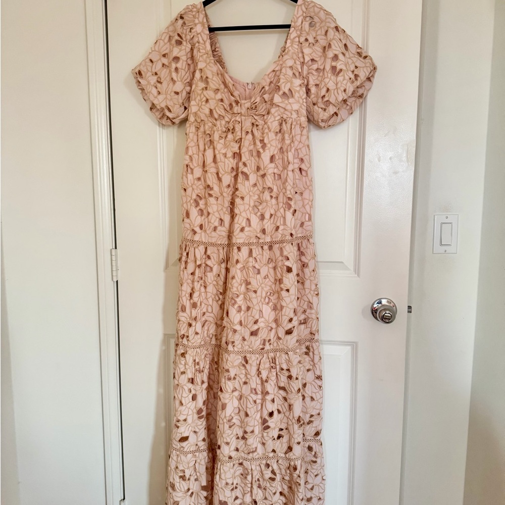 Chic Blush Lace Maxi Dress